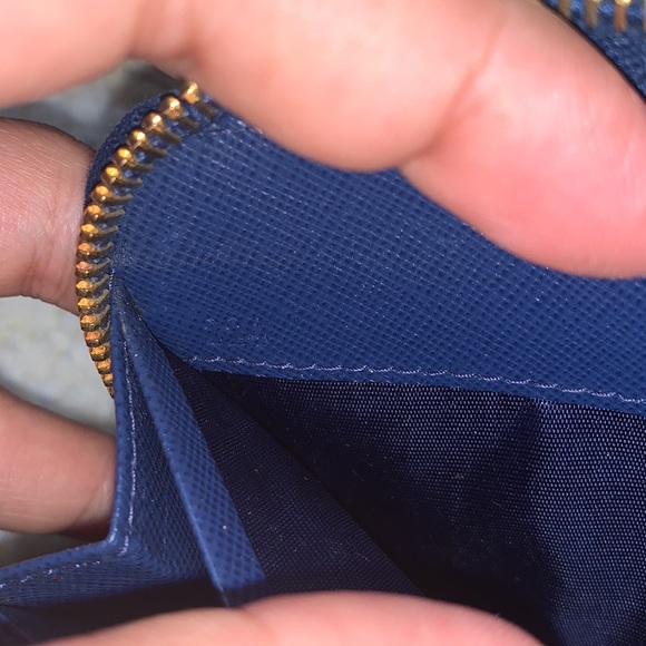 Long Zippy Prada Wallet - Picture 7 of 8